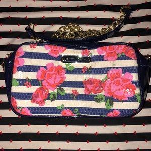 Betsey Johnson crossbody purse